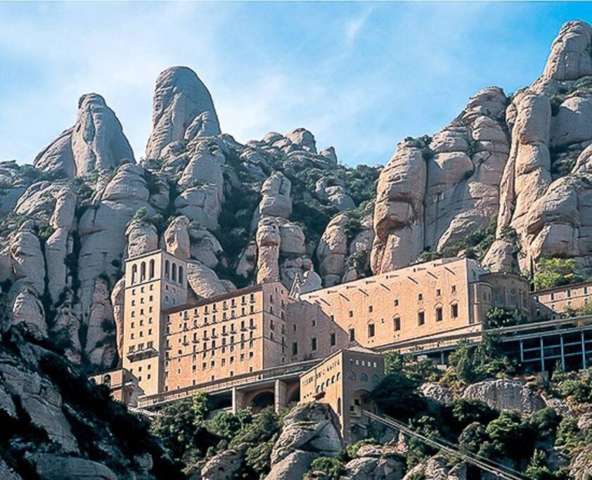 Piso En El Centro De Monistrol De Montserrat Exterior photo